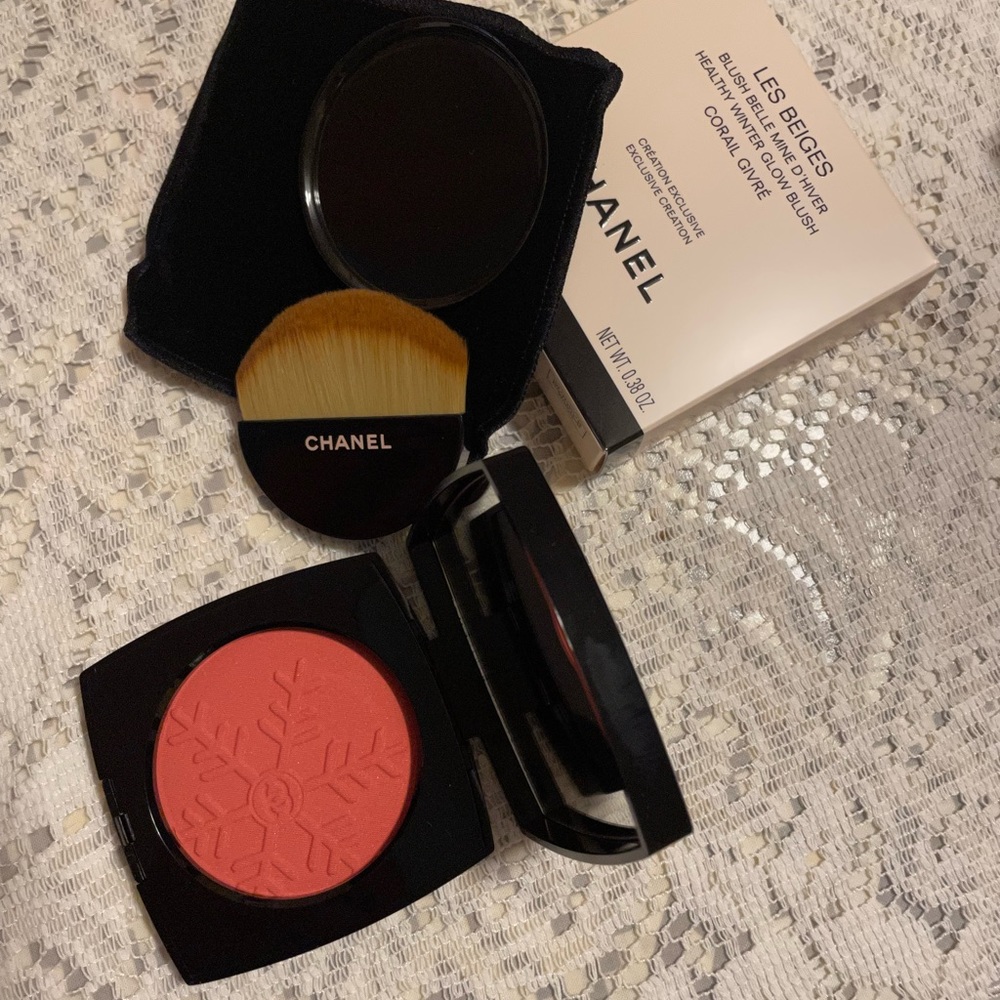 Chanel Winter Les Beiges Healthy Glow Blush - Corail Givre
